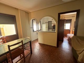 Appartement à Casco Antiguo. Piso de dos domitorios en algeciras  zona general castaños