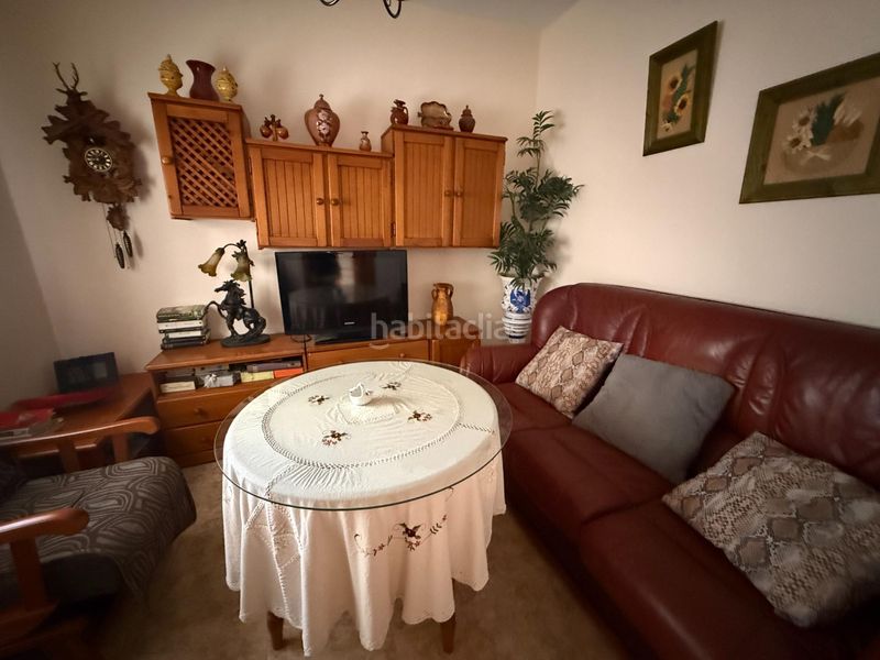 Foto 7ba38579-12d6-46a1-949d-46af2d04519b. Casa aparellada amb aparcament a Pescadores - Saladillo Algeciras