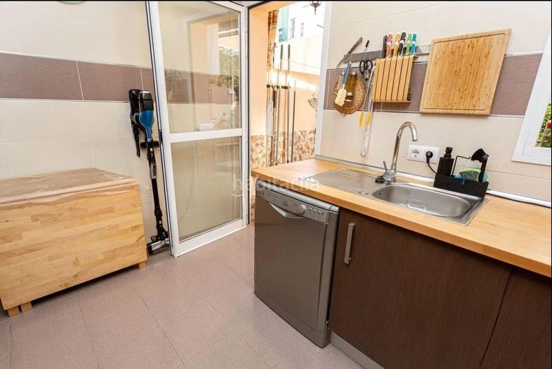 Foto 3a52e436-34af-49d2-95bc-3ead1cfc1a1a. Casa adossada amb aparcament a La Granja - La Colina - Los Pastores Algeciras