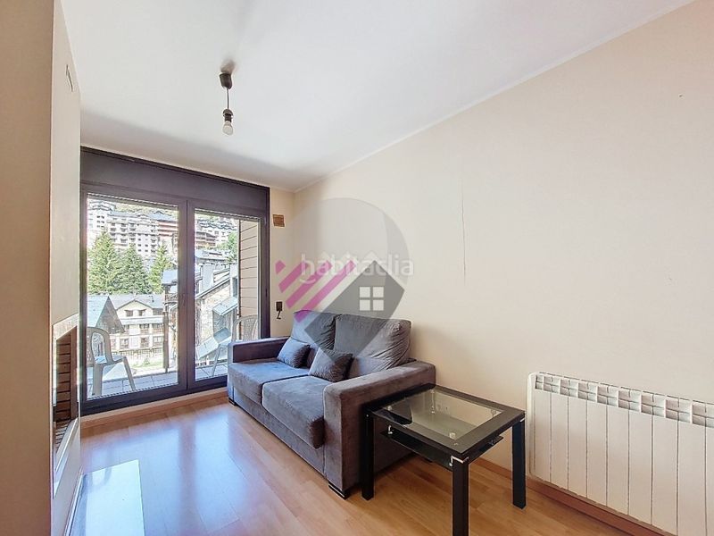 Foto 2d92afd7-aa76-45c3-a59a-b6fb001de180. Rent flat with parking in Canillo Canillo