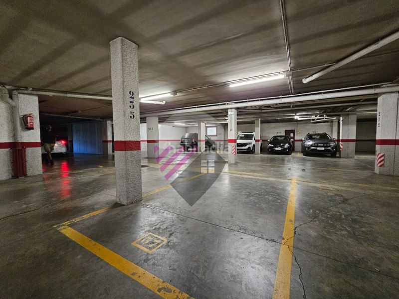 Foto 1b7a6d48-e3da-4c0f-a281-cc0897ef3714. Rent flat with parking in Encamp Encamp