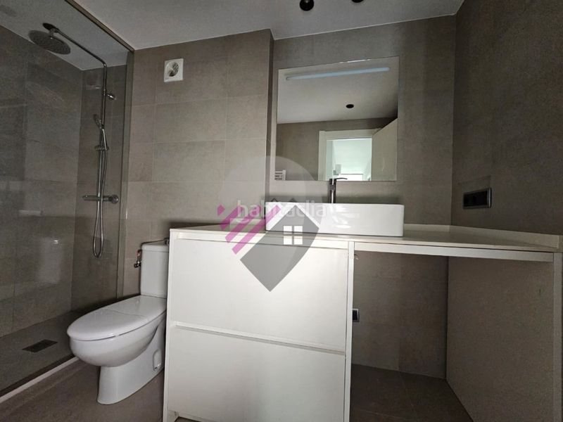 Foto 3a268865-9d18-4186-be15-e76fe5f2f9ec. Rent flat with parking in Encamp Encamp