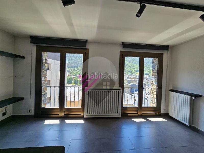 Foto 74a23a5b-76dd-4bde-8f65-65a14d03b92c. Rent flat with parking in Encamp Encamp
