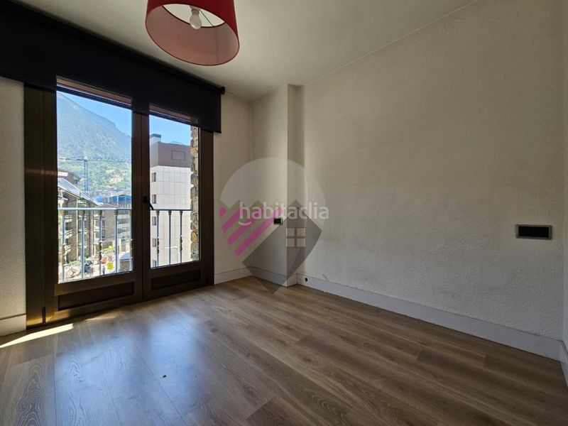 Foto e6074987-6113-43ea-afa2-128d1f0905bf. Rent flat with parking in Encamp Encamp