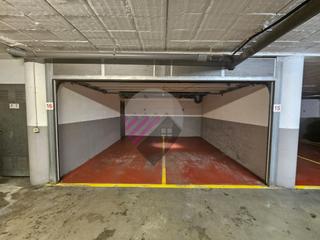 Lloguer Aparcament cotxe  N/a. Box con trastero de alquiler en andorra la vella.