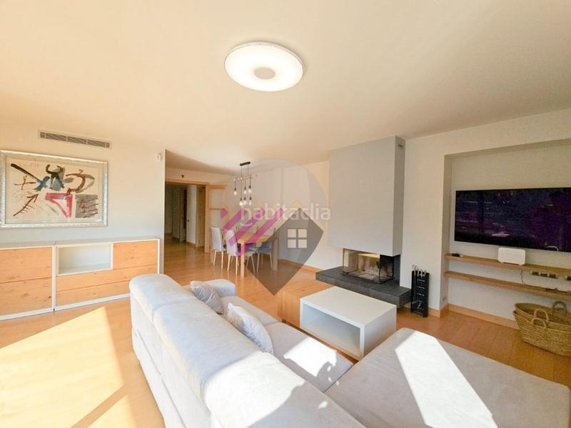Foto 2a996d4e-4baf-4d6f-8eae-18938b845d7e. Alquiler piso amplio y luminoso piso en alquiler en escaldes en Escaldes-Engordany