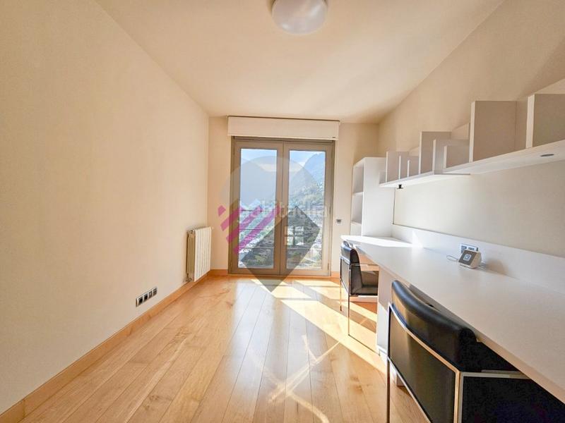 Foto 90a22954-2efc-4015-a577-fc1fdeee5152. Alquiler piso amplio y luminoso piso en alquiler en escaldes en Escaldes-Engordany