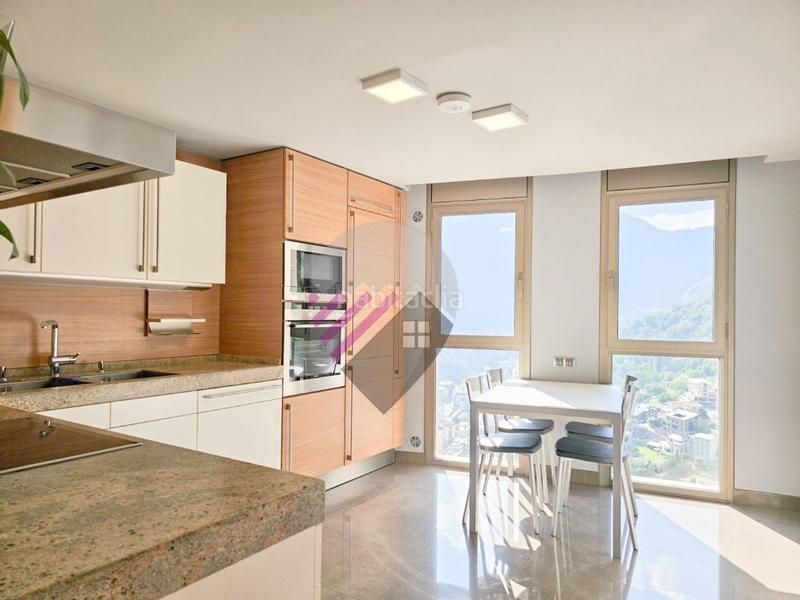 Foto ce84c414-bf78-4d21-af6d-2feb3abb1797. Alquiler piso amplio y luminoso piso en alquiler en escaldes en Escaldes-Engordany