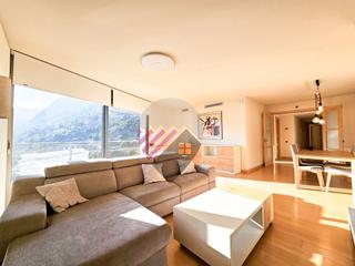 Miete Etagenwohnung  N/a. Amplio y luminoso piso en alquiler en escaldes