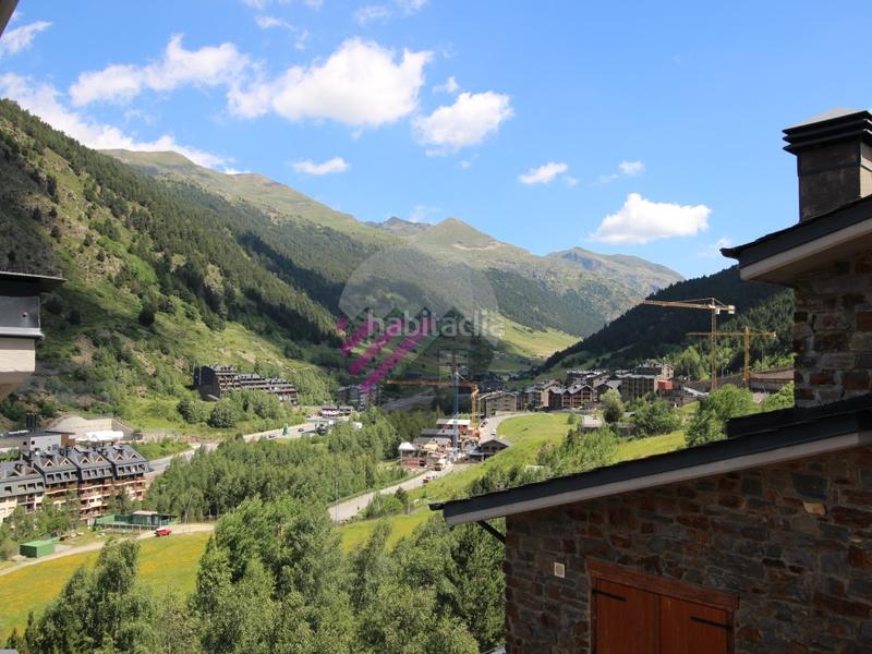 Foto 06ce280c-b0a7-4905-b353-bff4dabe8e80. Pis amb aparcament a Soldeu-Incles Canillo