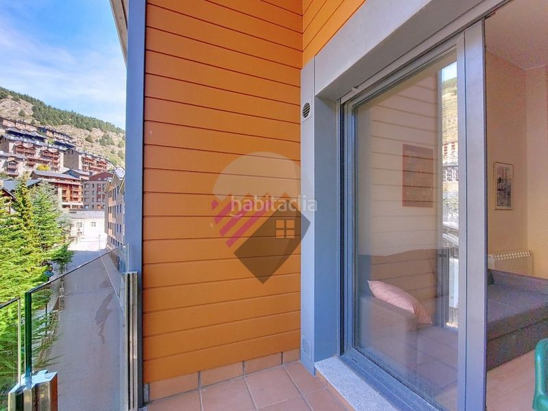Foto 32aef707-be52-40cf-a649-ab23e1f8edab. Rent flat with parking in El Tarter Canillo