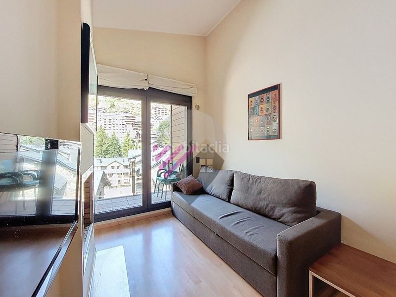 Foto b734116d-3669-4e75-b769-751d6701b4a9. Rent flat with parking in El Tarter Canillo