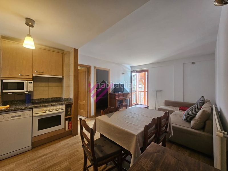 Foto 3b8cc945-3444-4a35-ac12-d52dfe47c489. Rent flat with parking in Soldeu-Incles Canillo