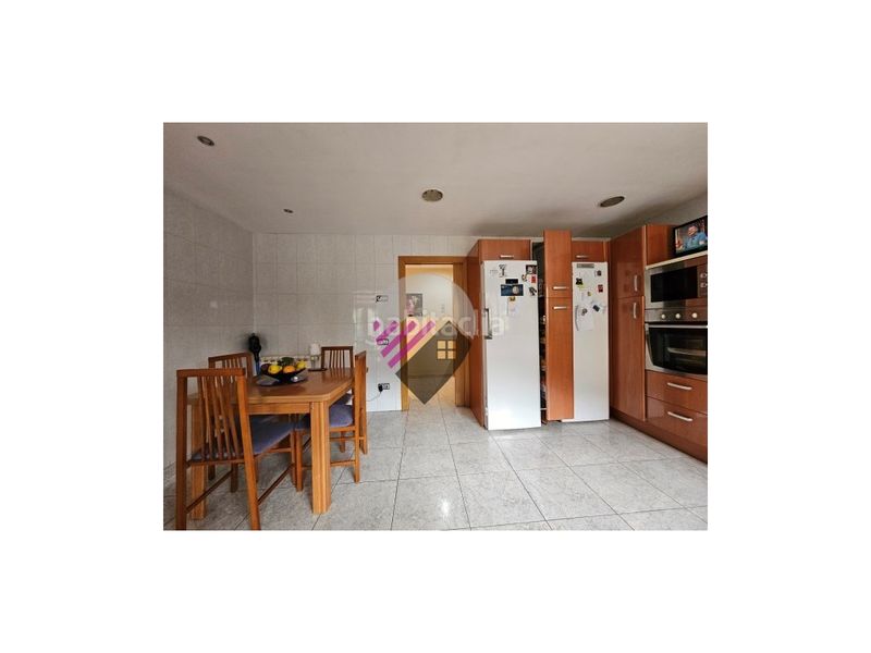 Foto 6e78303d-baee-4621-afe2-f547295664f0. Casa amb aparcament a Margineda Andorra la Vella