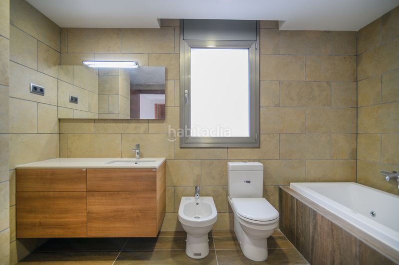 Foto 4ed5820d-4bce-4df9-b35e-6d535706bfd2. Xalet amb xemeneia calefacció aparcament a Cunit residencial Cunit