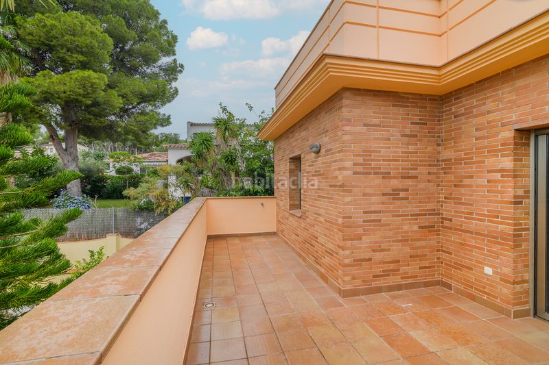 Foto 7a5a8f27-7461-4c7b-8060-c04c8652083a. Xalet amb xemeneia calefacció aparcament a Cunit residencial Cunit