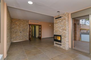 Chalet  Avinguda mediterrani. Chalet de obra nueva