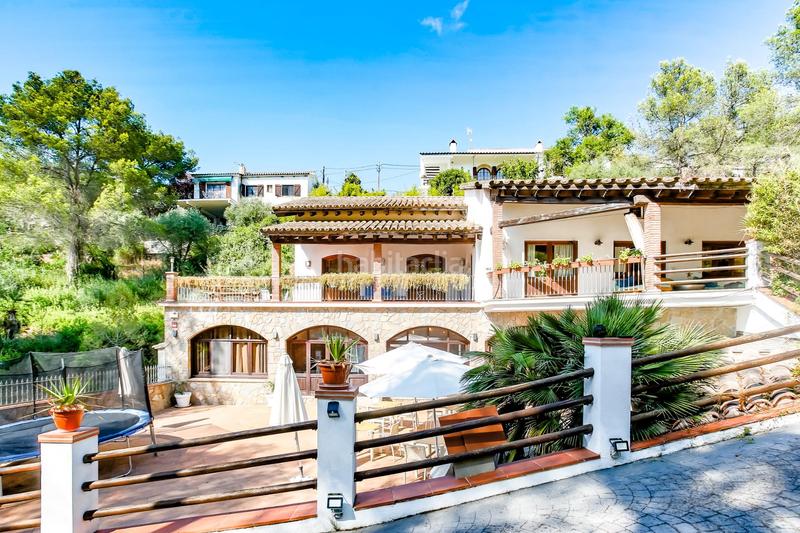 Foto 0f1e6b50-5f09-49ea-9456-4a088f4d616e. Masía en ronda sud 0 preciosa masia con licencia turística y restaurante en Olivella