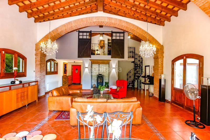 Foto 252857a9-e78f-468e-89e7-04d10bae352b. Masía en ronda sud 0 preciosa masia con licencia turística y restaurante en Olivella