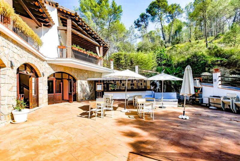 Foto f5ec0dbb-90cb-44e5-b27e-408b5c9976dc. Masía en ronda sud 0 preciosa masia con licencia turística y restaurante en Olivella