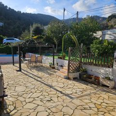 Casa  Avinguda olesa de bonesvalls. Solar en venta en vallirana