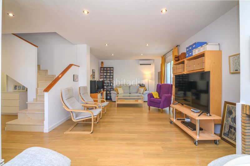 Foto 8c7ebfb9-6450-46b7-8ff2-2b5ea8f08eb9. Chalet avec chauffage piscine dans Ullastrell