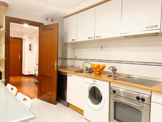 Location Appartement  Andra maria kalea. Piso soleado con espacios cómodos