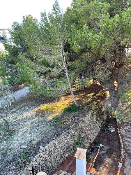 Foto bb7dea82-5a37-40ca-a946-5f502d1d93be. Masia amb xemeneia calefacció aparcament a Benissa pueblo Benissa