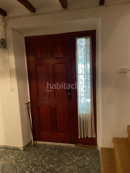 Foto d9c6dbe0-e840-44be-b1eb-0b1c45f6fb0f. Masia amb xemeneia calefacció aparcament a Benissa pueblo Benissa