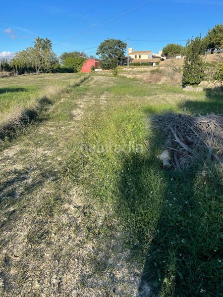 Foto e7bc9bb2-7bd0-4e54-996f-d039a3e1f715. Masia amb xemeneia calefacció aparcament a Benissa pueblo Benissa