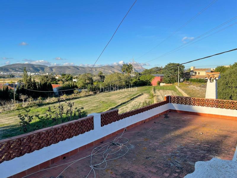 Foto f2435636-994a-4113-a26f-8afb7001ba0e. Masia amb xemeneia calefacció aparcament a Benissa pueblo Benissa