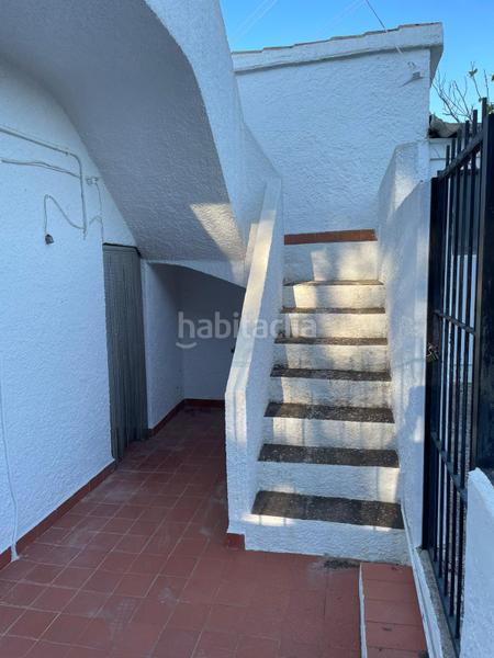 Foto f98db21d-424e-48c3-8e03-8eacd38c2ddc. Masia amb xemeneia calefacció aparcament a Benissa pueblo Benissa