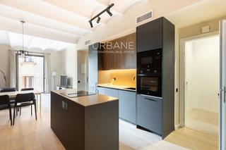Pis  Canuda. Encantador apartamento de obra nueva en venta en el corazn del