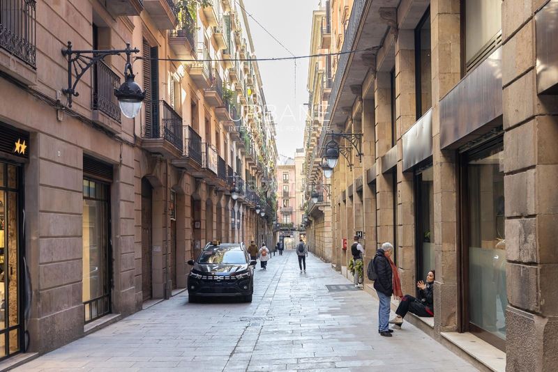Foto ffcd3dac-343f-4d77-b43c-185332faa1ca. Pis amb calefacció a Gòtic Barcelona