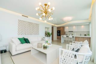 Pis  Poligono. Apartamento lujoso de 3 habitaciones con terraza privada en san