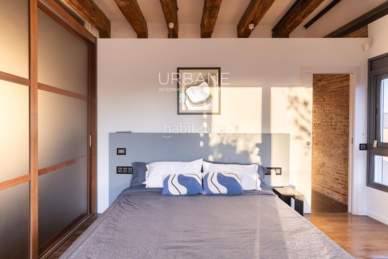 Foto f9b0354f-e5e3-4c52-a036-011a61316fd4. Àtic amb calefacció a Sant Antoni Barcelona