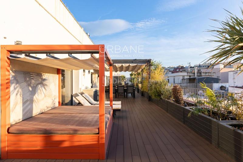 Foto 605cce32-0ce9-4d2f-a025-6f755952ef3d. Ático preciosos ático con terraza privada de 120m en venta en cuitat velha, urbane international real estate en Barcelona