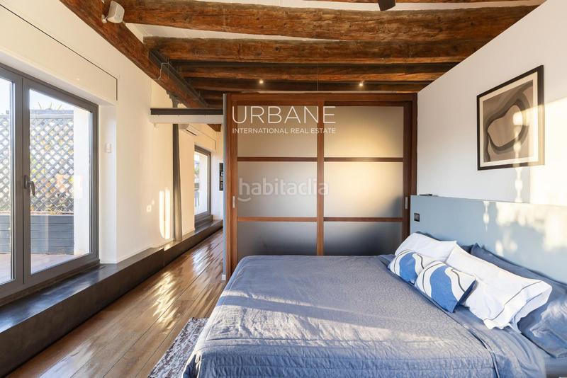 Foto c75e6951-07f8-42df-9d3c-cb068d592a05. Ático preciosos ático con terraza privada de 120m en venta en cuitat velha, urbane international real estate en Barcelona