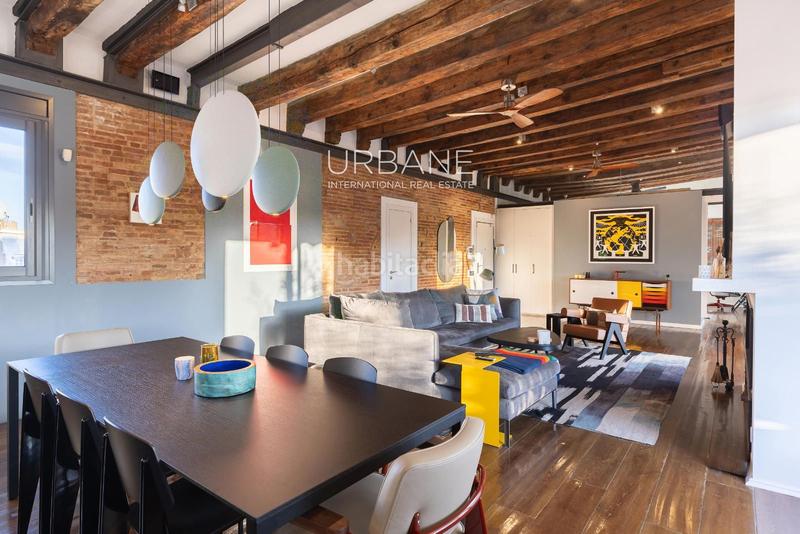 Foto cf15a5ab-d115-4e63-85d8-31007b9a1b25. Ático preciosos ático con terraza privada de 120m en venta en cuitat velha, urbane international real estate en Barcelona
