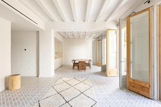Appartamento  Sant pere mes alt. Vivienda reformada de 3 dormitorios en el corazn del born