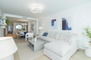 Piso  Del arte. Apartamento moderno con vistas en sunny golf, estepona