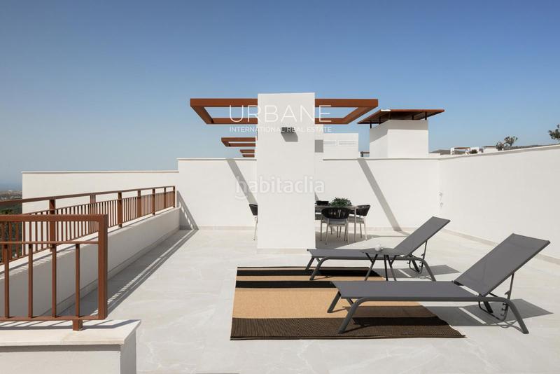 Foto e9abebbe-5dda-4cbd-885e-89f03a0b866c. Piso apartamento moderno de tres habitaciones con terraza en entorno natural en Istán