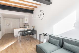 Piso  Cera. Encantador apartamento renovado en el corazón de el raval