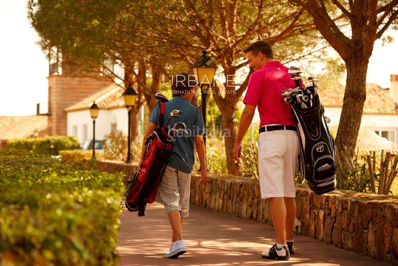 Foto d1961fdc-ca29-42e1-9ed2-813a7cefa5ea. Casa adossada amb piscina a La Cala Golf - Lagar Martell Mijas