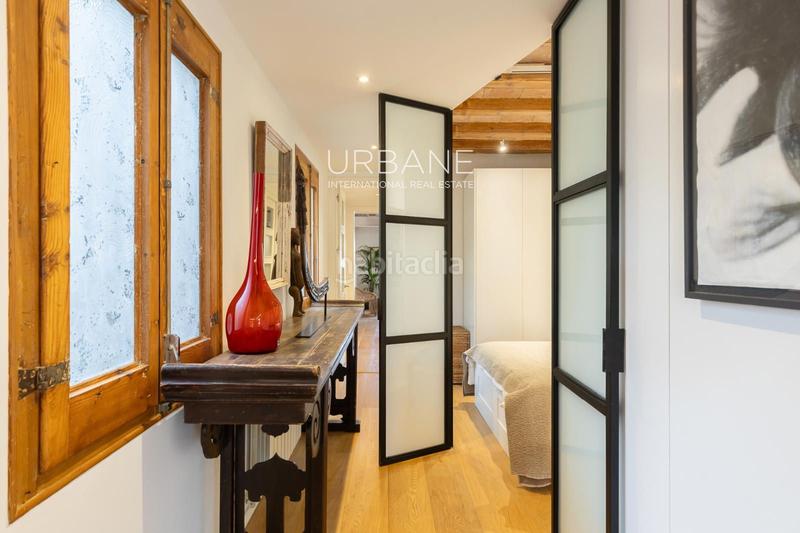 Foto 3caab3ee-60fa-4dca-a8ef-5ca69d49e200. Piso encanto histórico y elegancia atemporal su nuevo hogar en el corazón del barrio gótico en Barcelona