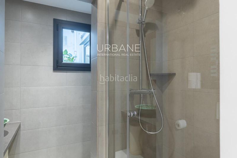 Foto 77dcf4bd-6058-4754-86cd-ebcb2af2406b. Piso encanto histórico y elegancia atemporal su nuevo hogar en el corazón del barrio gótico en Barcelona