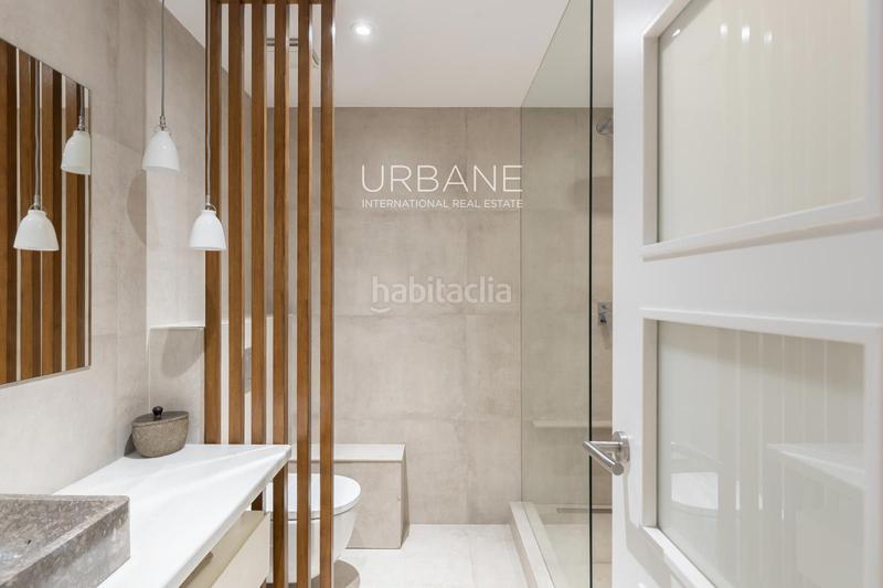 Foto 8d506e9c-5392-4c6a-886c-72e55b499834. Piso encanto histórico y elegancia atemporal su nuevo hogar en el corazón del barrio gótico en Barcelona