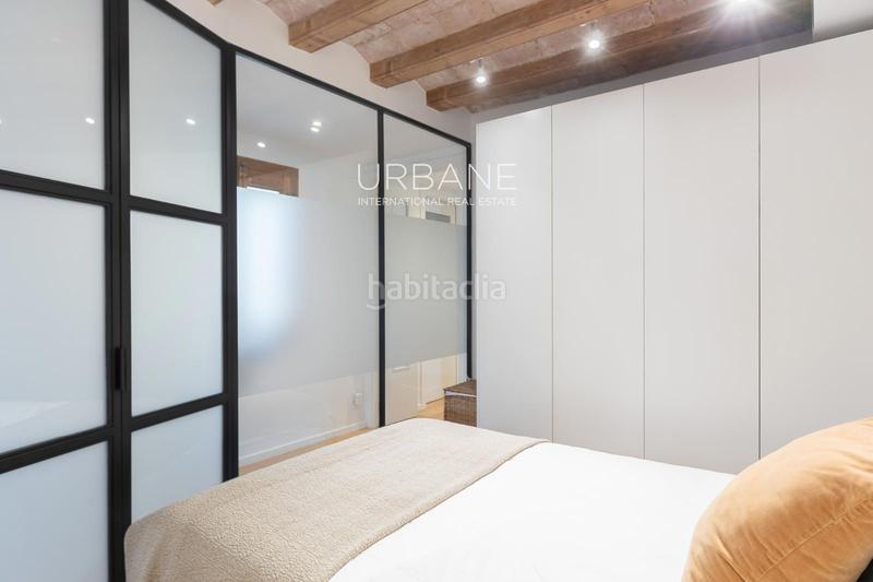 Foto b80df91e-0718-4f1e-9243-ec01dfceabd7. Piso encanto histórico y elegancia atemporal su nuevo hogar en el corazón del barrio gótico en Barcelona