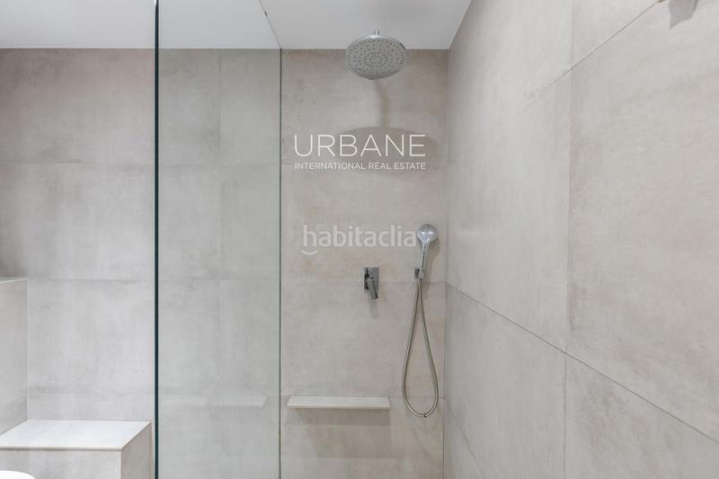 Foto ccff2314-6050-4a9d-aaa8-cc0ec28081ec. Piso encanto histórico y elegancia atemporal su nuevo hogar en el corazón del barrio gótico en Barcelona
