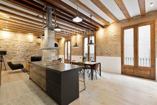 Location Appartement  Calle del regomir. Elegante piso de 3 dormitorios en alquiler en cuitat vella, barc
